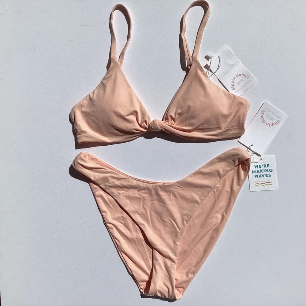 Dippin’ Daisy’s Zen Top & Taylor Bottom